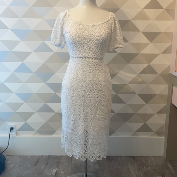 Express OFF THE SHOULDER CROCHET LACE MIDI DRESS - Picture 3 of 11